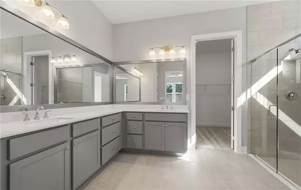 105 Oak Hill CT, Newnan, GA 30265