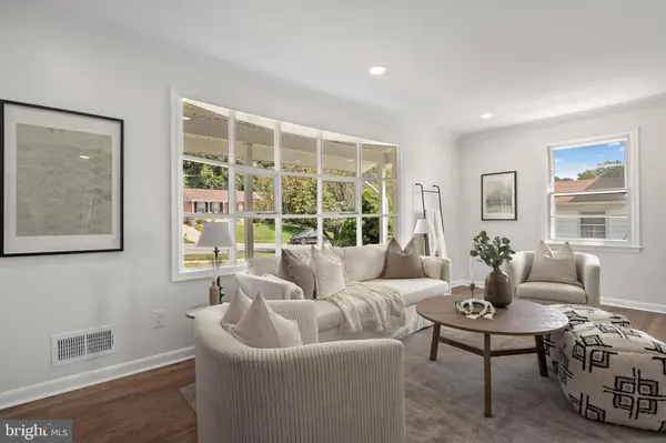 215 E TIMONIUM RD, Lutherville Timonium, MD 21093