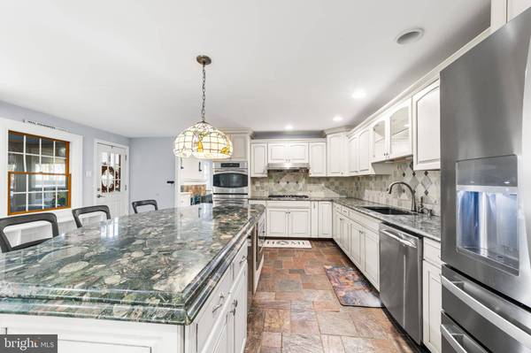 660 MAPLE AVE, Haddonfield, NJ 08033