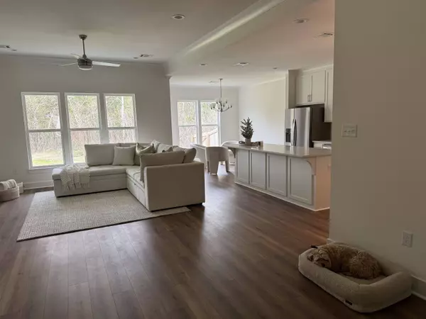 7258 Rolling Fork Rd, Baton Rouge, LA 70820