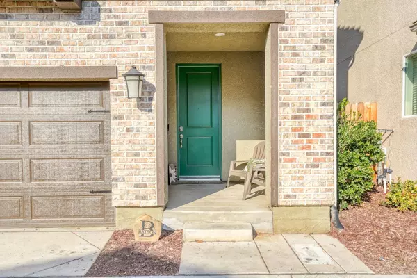 953 Fir ST, Madera, CA 93636