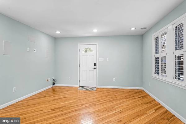 1301 SYLVAN DR, Haddon Heights, NJ 08035