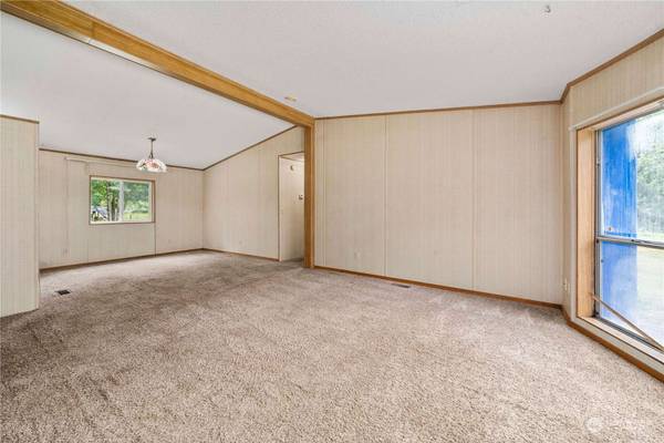 24705 152nd AVE E, Graham, WA 98338