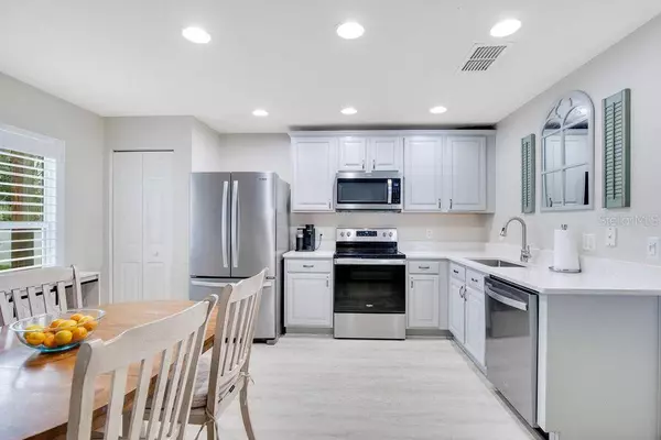 524 AEOLIAN DR, New Smyrna Beach, FL 32168