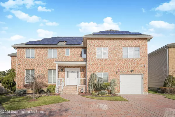 20 Lundi CT, Staten Island, NY 10314