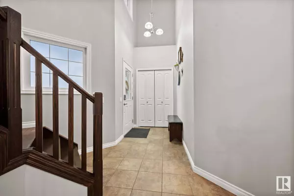 540 FAIRWAY CO, Stony Plain, AB T7Z 0G9