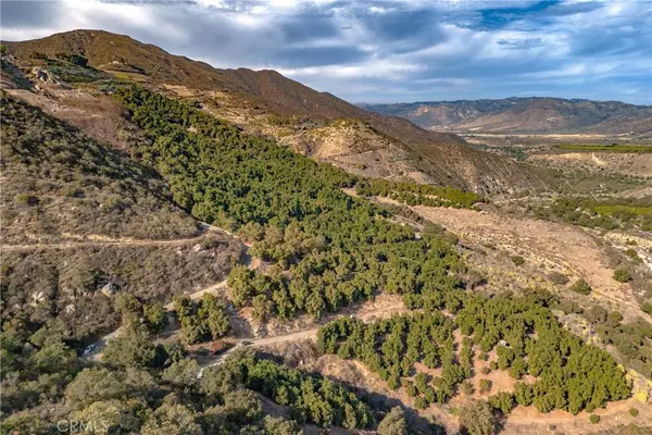 48 Pauma Ridge RD, Valley Center, CA 92082