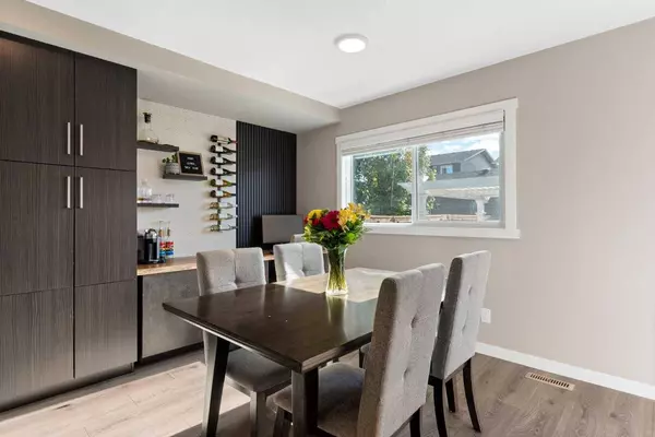 181 Fireside WAY, Cochrane, AB T4C2L8