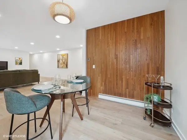 1416 Hinman AVE #1, Evanston, IL 60201