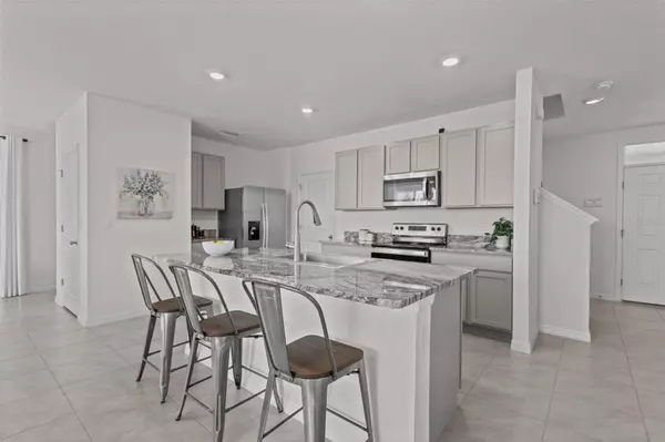 3281 SUNCOAST PLAINS DR, Odessa, FL 33556