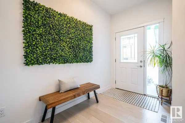 5710 KEEPING CR SW, Edmonton, AB T6W 4K4