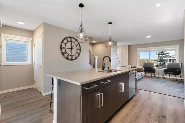 181 Fireside WAY, Cochrane, AB T4C2L8