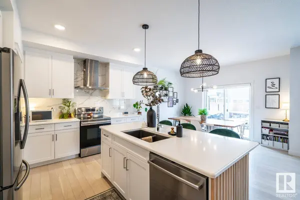 5710 KEEPING CR SW, Edmonton, AB T6W 4K4