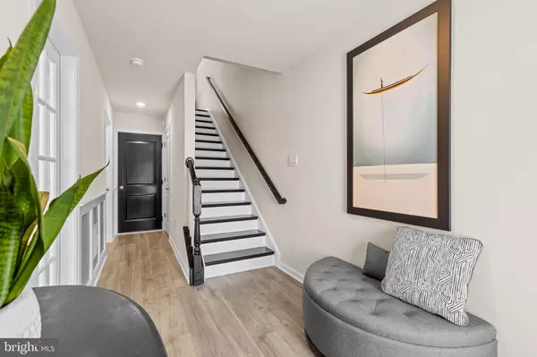 832 CREEKWAY DR, Frederick, MD 21701