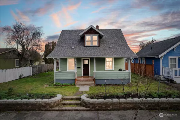 6207 S Warner ST, Tacoma, WA 98409