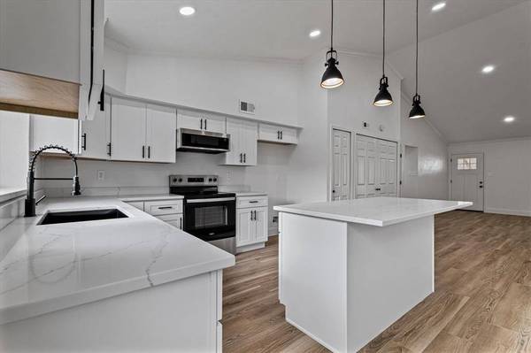 9410 Grant Drive, Rowlett, TX 75088