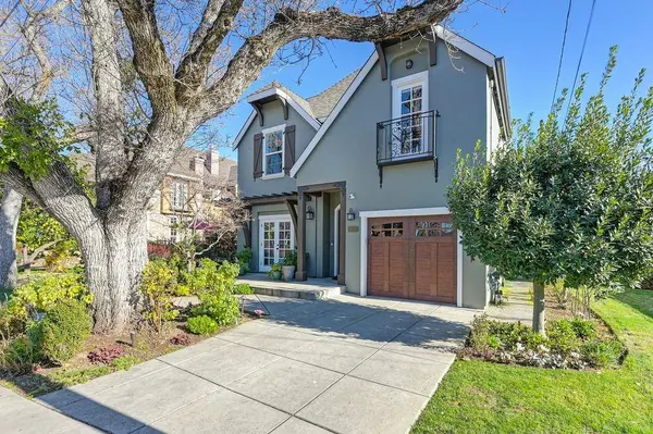 733 44th ST, Sacramento, CA 95819