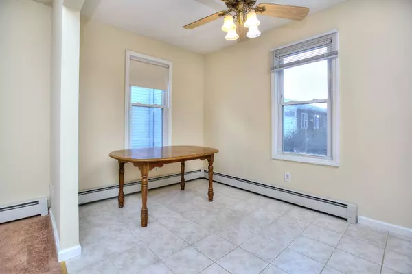 35 Wade Terrace, Bridgeport, CT 06604