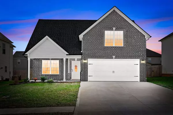 1521 Kestrel Dr, Clarksville, TN 37040