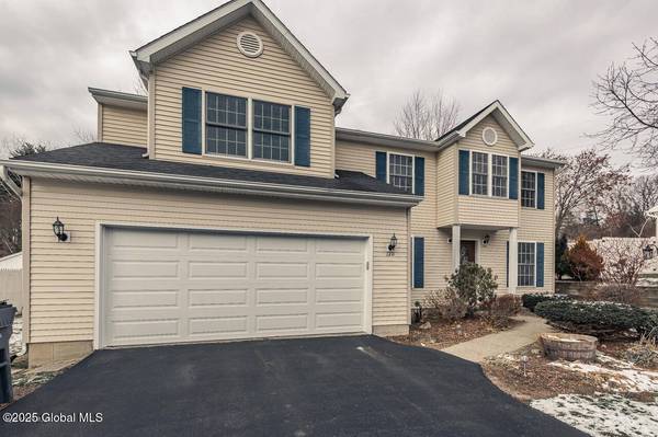 120 Old Coach Road, Clifton Park, NY 12065