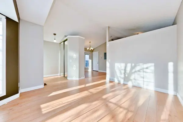 165 Harvest Rose CIR NE, Calgary, AB T3K 4M6