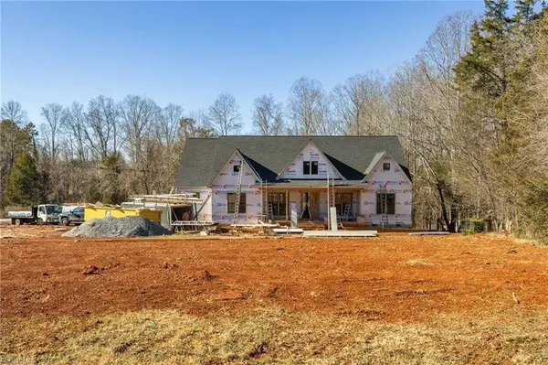 3515 Brookbank DR, Pfafftown, NC 27040