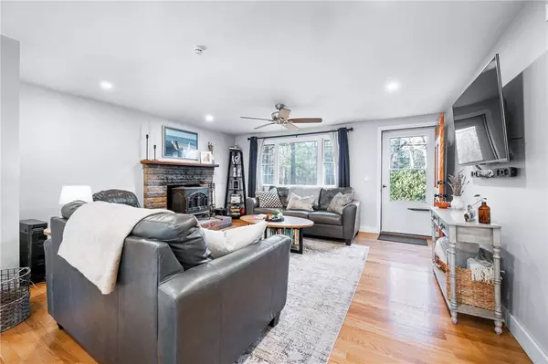 6 Sky View RD, North Smithfield, RI 02896