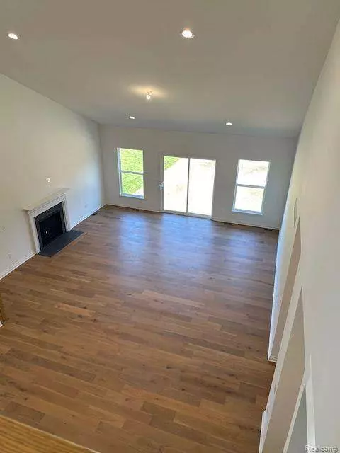 20862 HASENCLEVER Drive, South Lyon, MI 48178