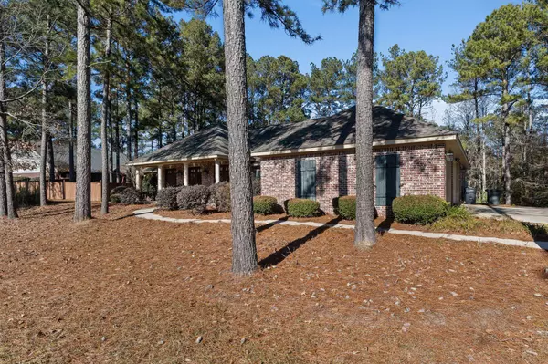 75 Auburn Pl, Hattiesburg, MS 39402