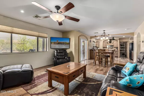 617 S CAMINO SAGUARO --, Apache Junction, AZ 85119