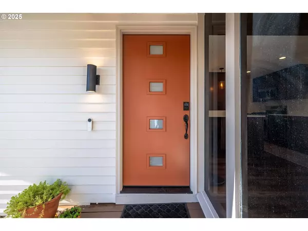 8720 SW BRIDLETRAIL AVE, Beaverton, OR 97008