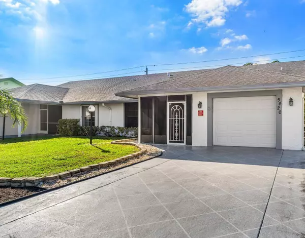 5420 Crystal Anne DR, West Palm Beach, FL 33417