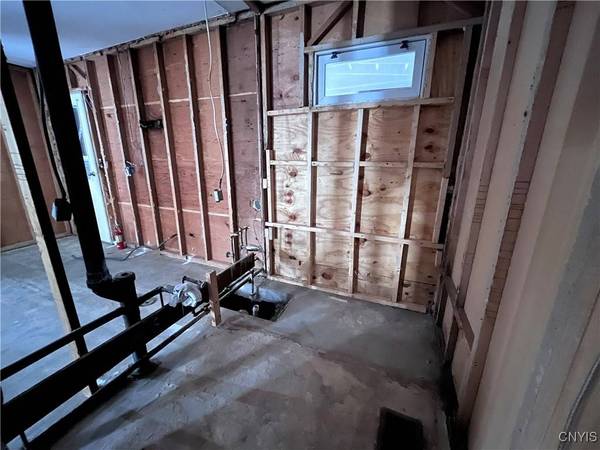 1210 Cedarbrook DR, Rome, NY 13440