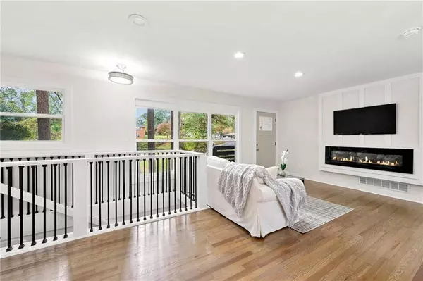 2212 Glendale DR, Decatur, GA 30032