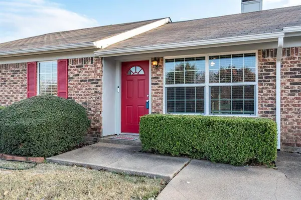 4210 Glen Pines Drive, Arlington, TX 76016