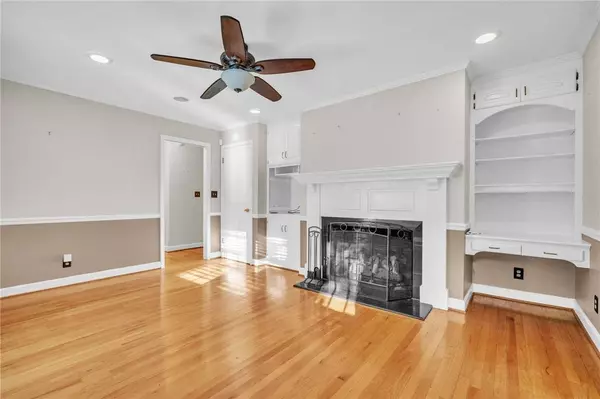 145 Queens CT, Pickens, SC 29671