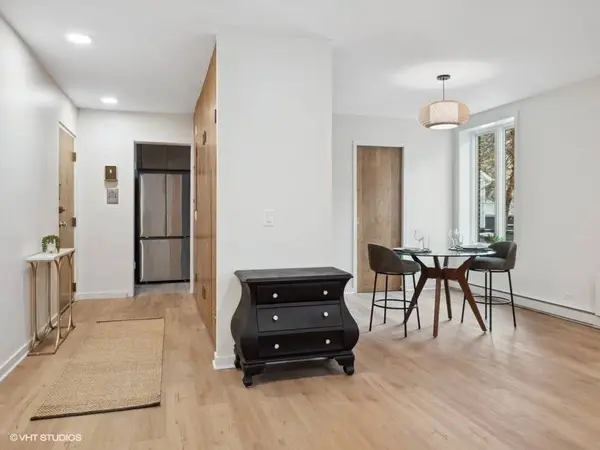 1416 Hinman AVE #1, Evanston, IL 60201