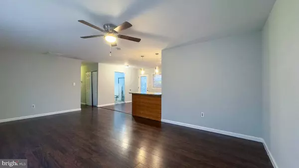 18 BLUEBERRY LN, Willingboro, NJ 08046