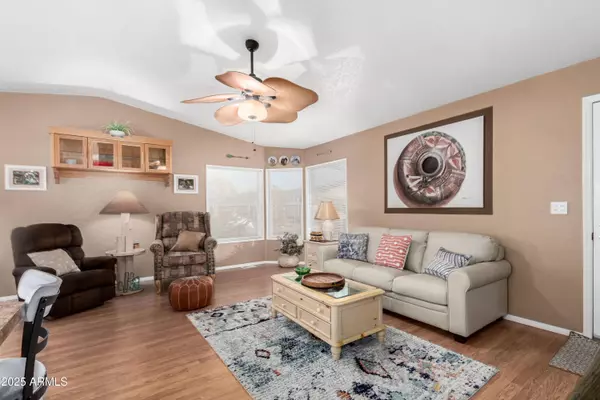 2400 E BASELINE Avenue #133, Apache Junction, AZ 85119