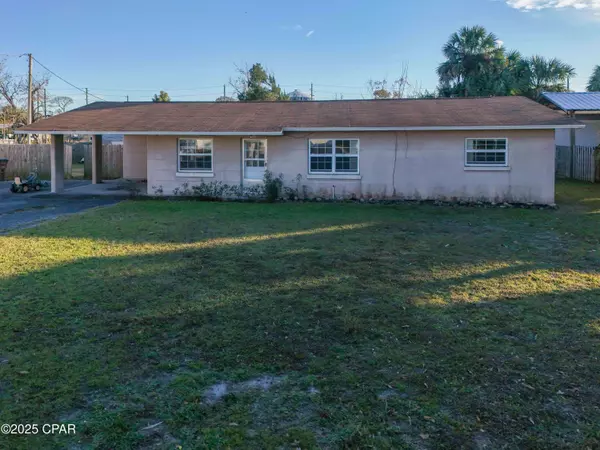 482 Pompano ST, Port St. Joe, FL 32456