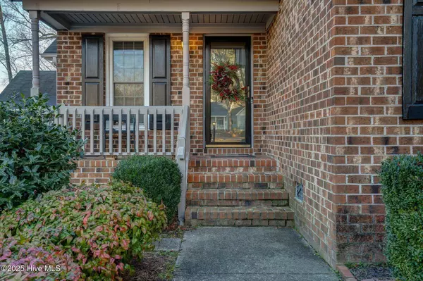 1699 Yorkshire LN, Rocky Mount, NC 27803