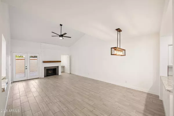 5711 N 24TH Place, Phoenix, AZ 85016