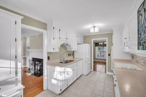 145 Queens Court, Pickens, SC 29671