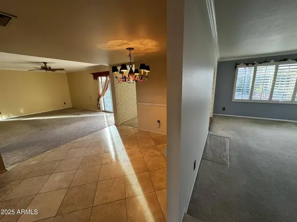 5003 W MESCAL Street, Glendale, AZ 85304