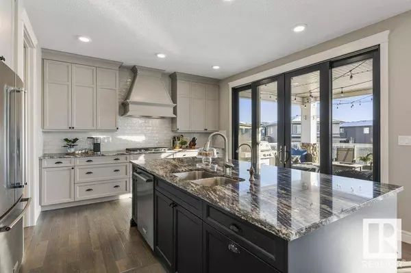 20335 29 AV NW, Edmonton, AB T6M 0W5