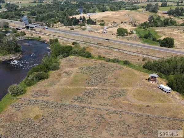 3060 River Side Dr, Chester, ID 83421