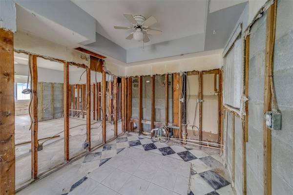 2480 DEL RIO WAY, Dunedin, FL 34698