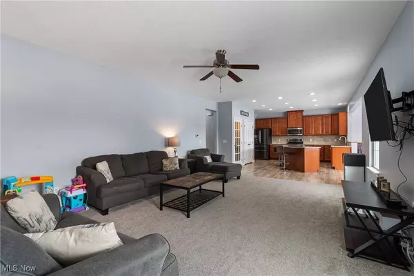 6212 Lavenham RD SW, Massillon, OH 44646