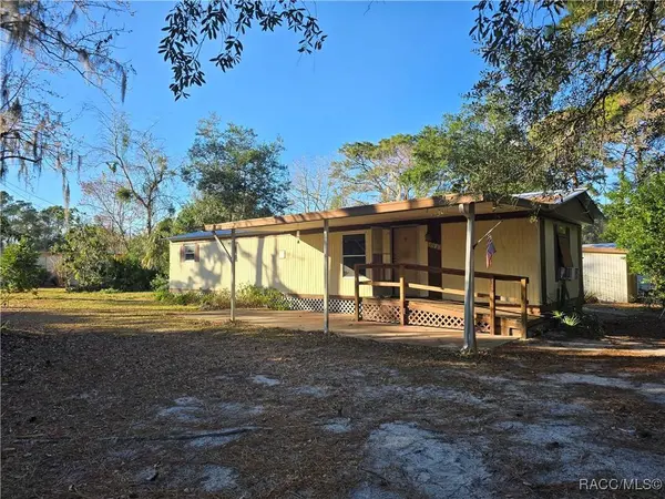 6911 W Sasser ST, Homosassa, FL 34446
