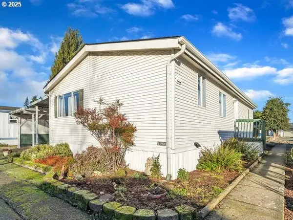 4882 LANCASTER DR NE #122, Salem, OR 97305